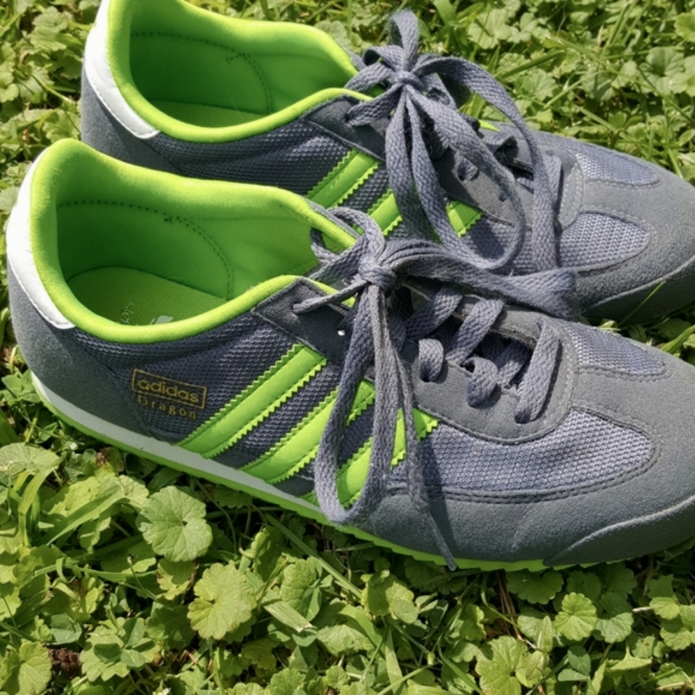 Adidas Boys Sz 5 Grey Dragon Sneakers